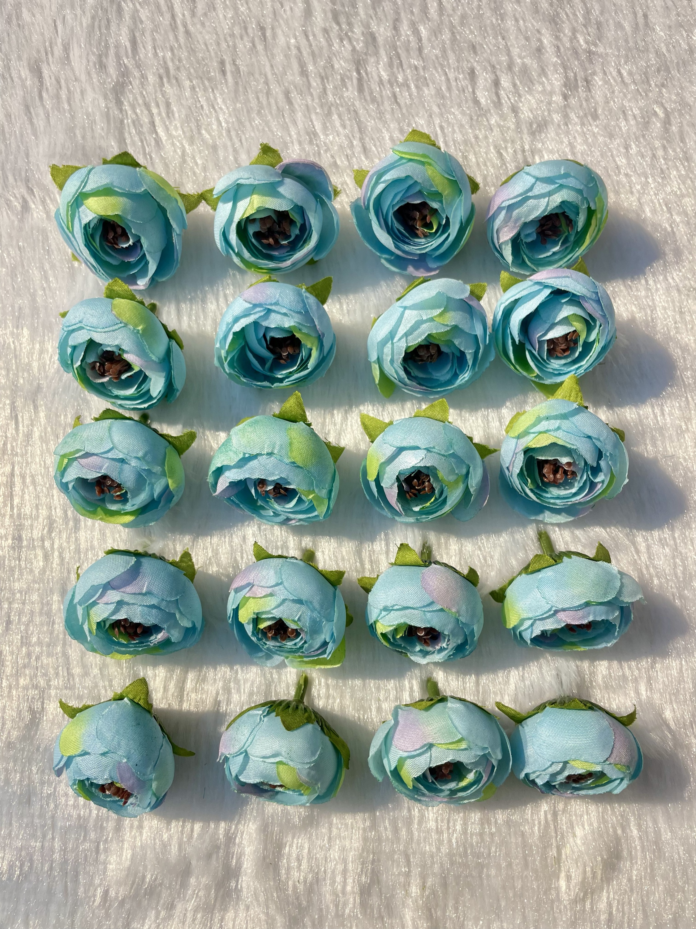 Blue Peony (20 piece)
Size-4cm