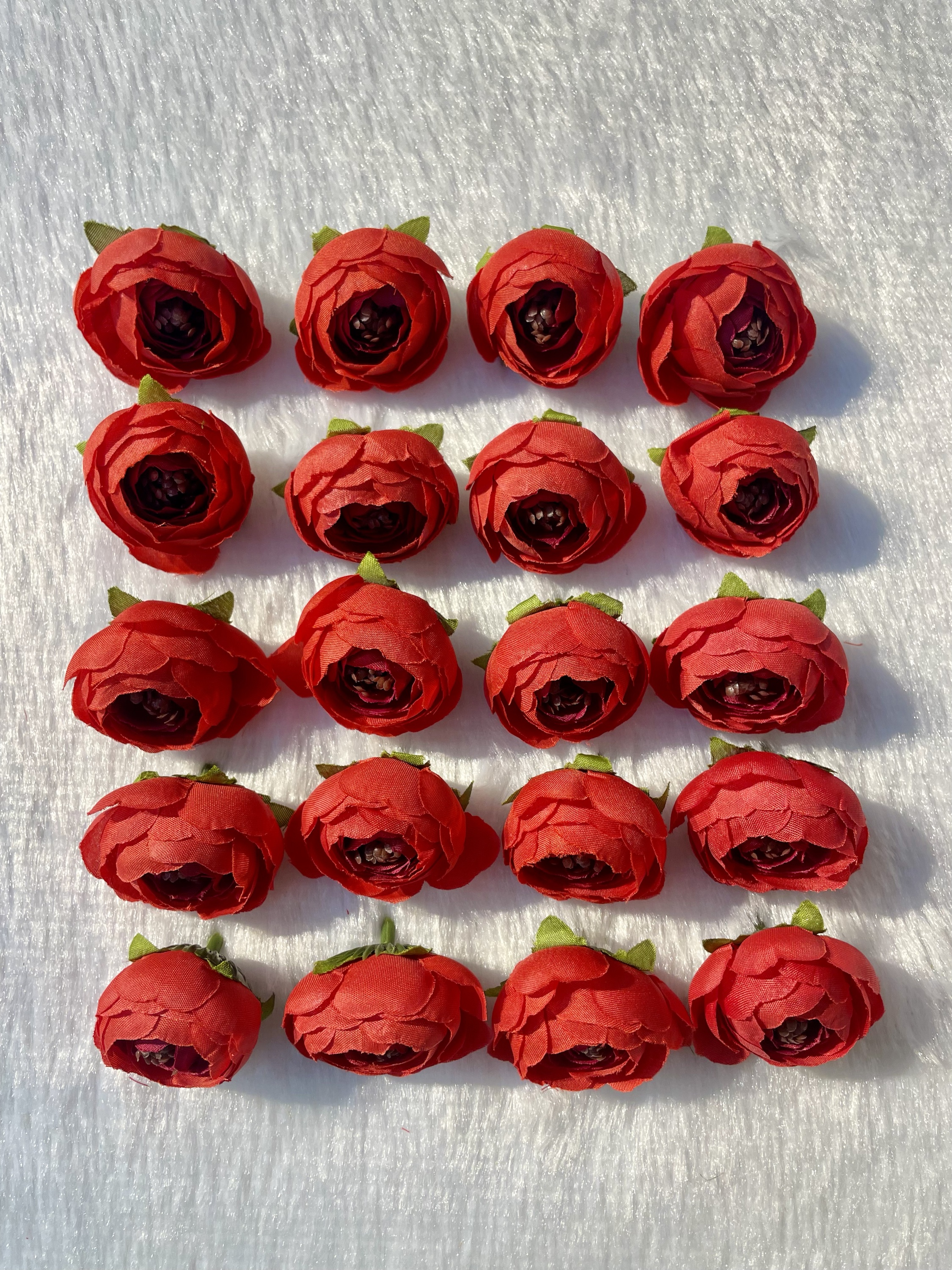 Red Peony (20 piece)
Size-4cm